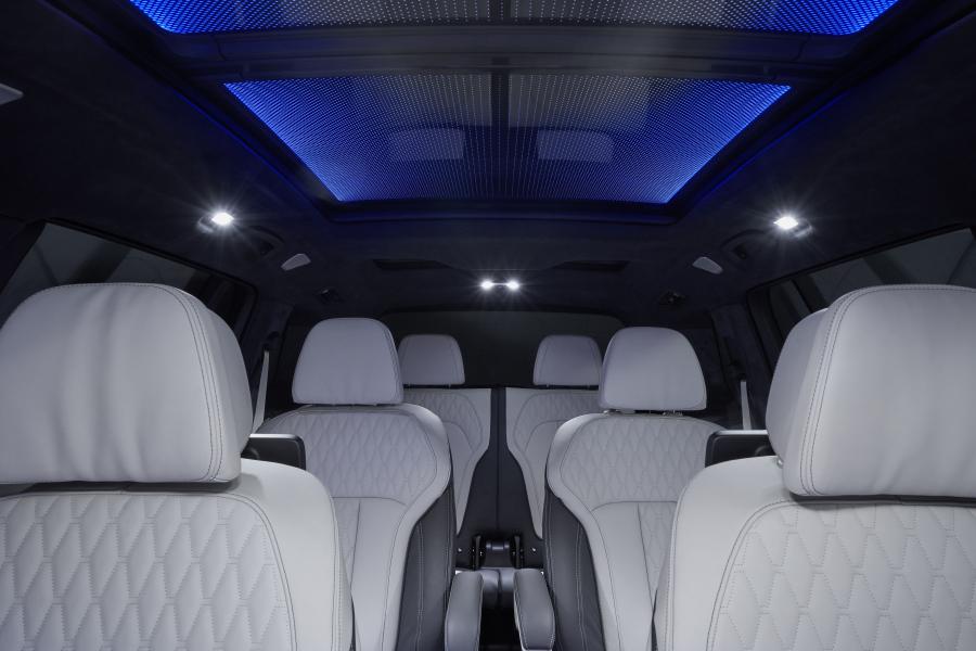Интерьер BMW X7 xDrive40i (G07) 2017 года  (WW) (фото 86 из 101)